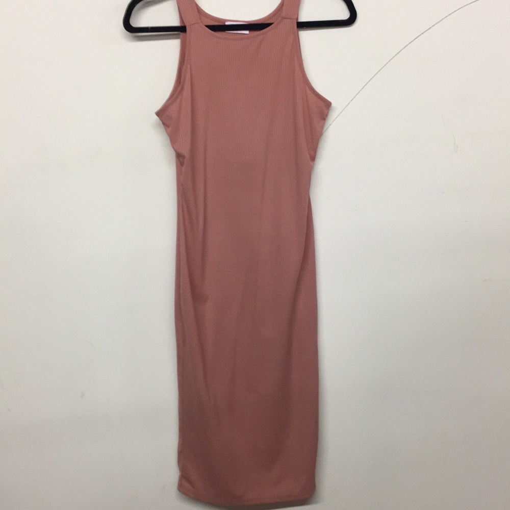 Pink Lily small salmon colored ribbed dress. Like new